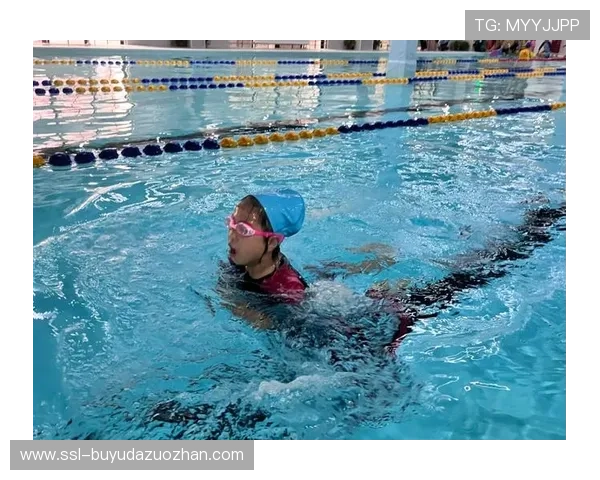 小学游泳课普及水上运动，为培养后备人才打基础