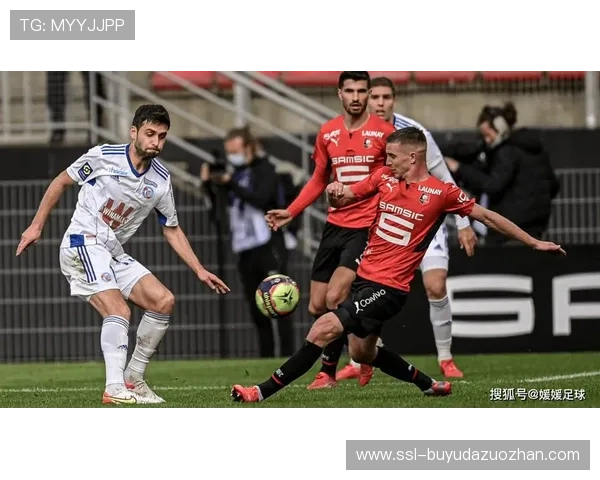 斯特拉斯堡连胜终结里尔反弹希望，戈多当选MVP